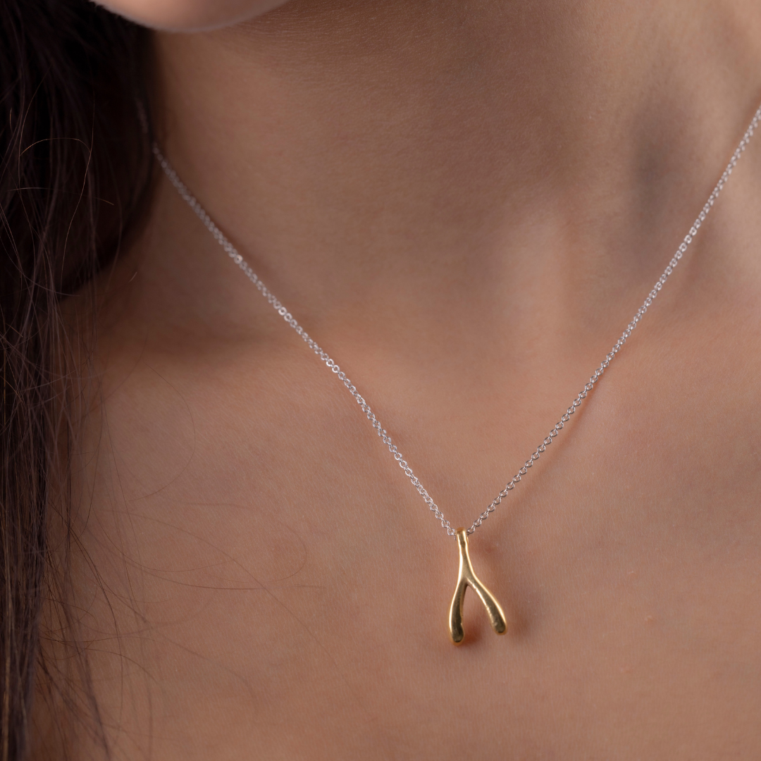 Collar hueso de la suerte