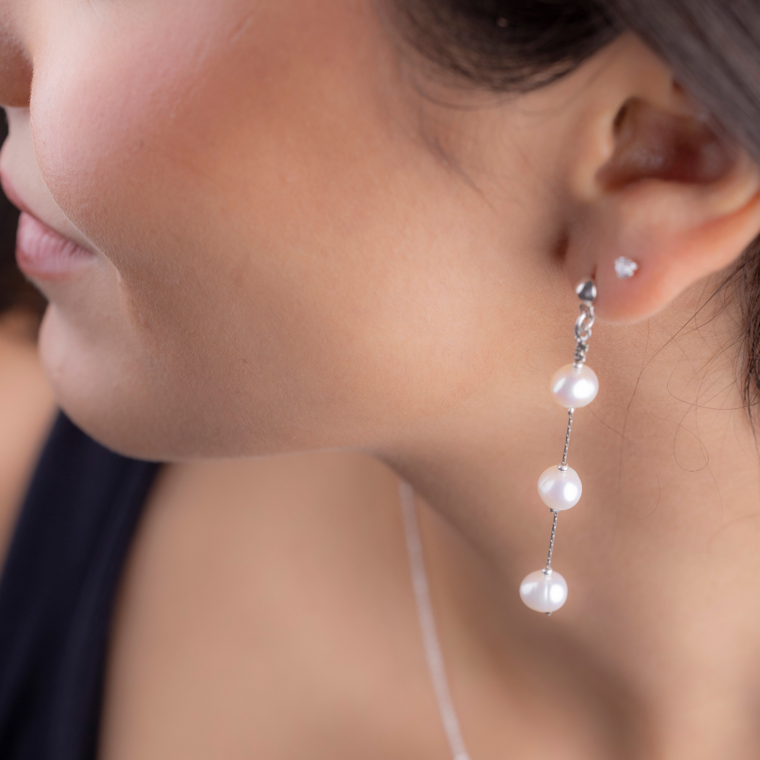 Aretes 3 perlas colgantes